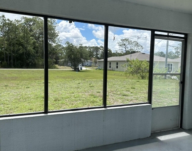 3127 Lowry Boulevard Se - Photo Thumbnail 9