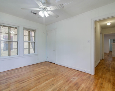 1428 Wentworth Street - Photo Thumbnail 18