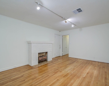 1428 Wentworth Street - Photo Thumbnail 11