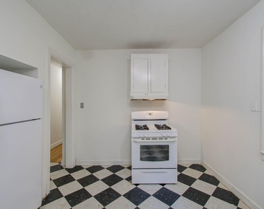 1428 Wentworth Street - Photo Thumbnail 8