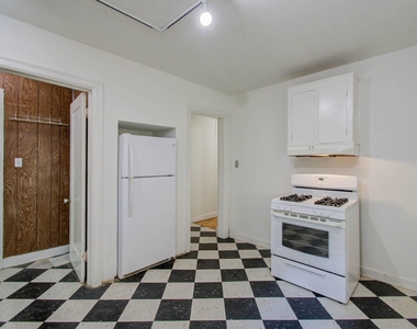 1428 Wentworth Street - Photo Thumbnail 6