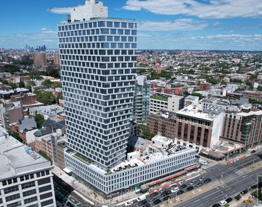 Vanderbilt Avenue - Photo Thumbnail 10