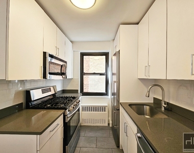 E 16 St - Photo Thumbnail 1