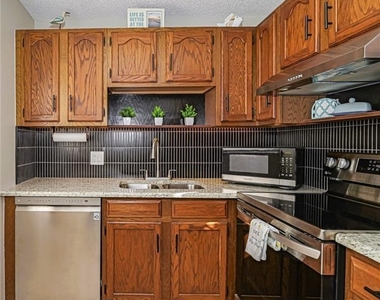 36 Vista Gardens Trail - Photo Thumbnail 7