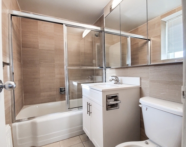 East 71st Street - Photo Thumbnail 9