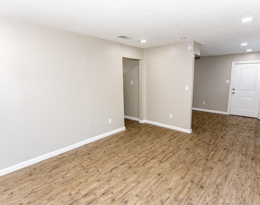 1667 Northwood Street - Photo Thumbnail 3