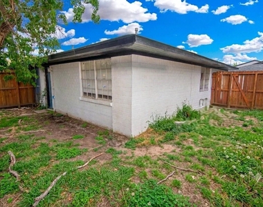 1667 Northwood Street - Photo Thumbnail 9