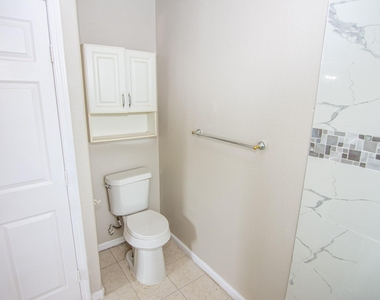 2611 Ashington Drive - Photo Thumbnail 6