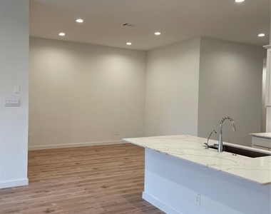4518 Trapani Porta Way - Photo Thumbnail 2