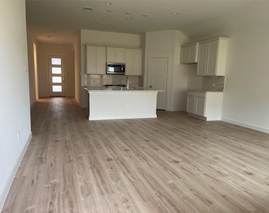 4518 Trapani Porta Way - Photo Thumbnail 13