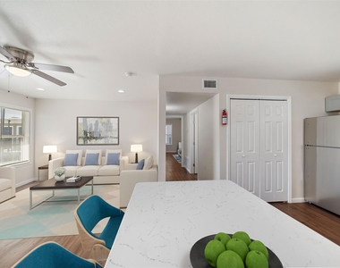 6403 Sloan Street - Photo Thumbnail 11