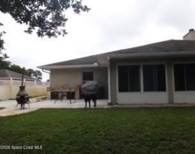 8075 104th Avenue - Photo Thumbnail 14
