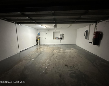 8075 104th Avenue - Photo Thumbnail 13