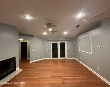 8075 104th Avenue - Photo Thumbnail 7