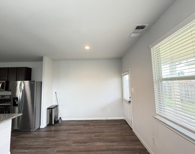 25048 Adams Canyon Drive - Photo Thumbnail 9
