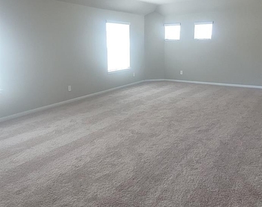 2934 Lawrence Park Court - Photo Thumbnail 14