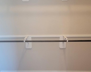 2934 Lawrence Park Court - Photo Thumbnail 11