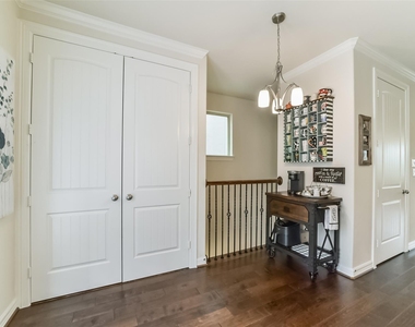 1517 Miles Oaks Place - Photo Thumbnail 14