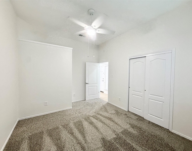 236 Almond Drive - Photo Thumbnail 27
