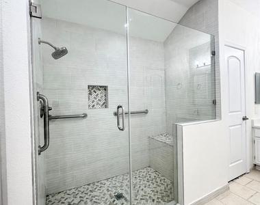 236 Almond Drive - Photo Thumbnail 19