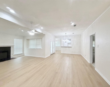 236 Almond Drive - Photo Thumbnail 3