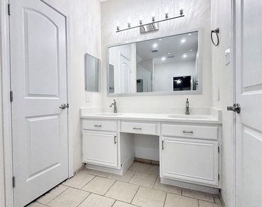 236 Almond Drive - Photo Thumbnail 18