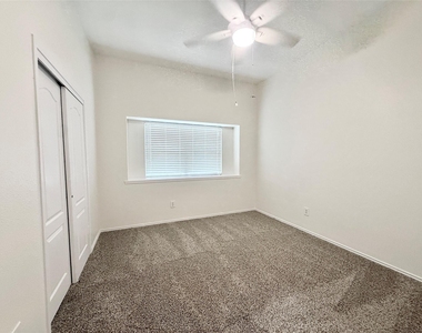 236 Almond Drive - Photo Thumbnail 26