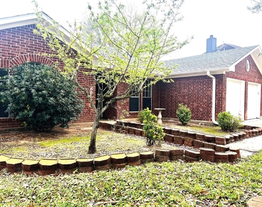 8239 Squires Place Drive - Photo Thumbnail 19