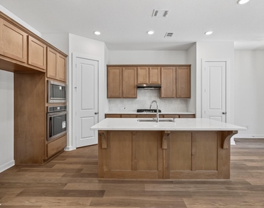 113 Cypress Pond Place - Photo Thumbnail 17