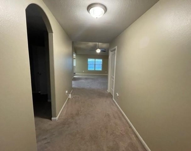 1215 Wallflower Avenue - Photo Thumbnail 7