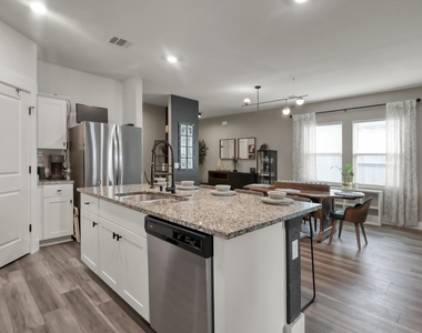 13419 Harrow Park Lane - Photo Thumbnail 6