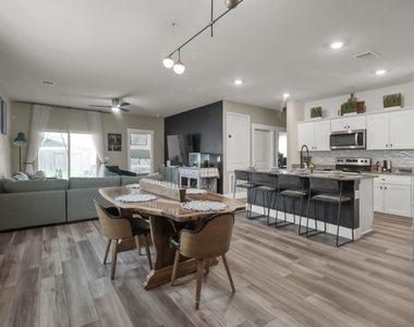 13419 Harrow Park Lane - Photo Thumbnail 3