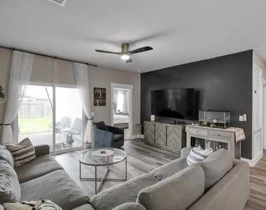 13419 Harrow Park Lane - Photo Thumbnail 10