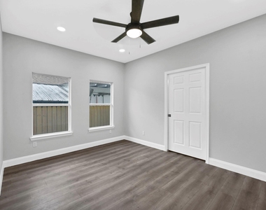 5604 Sherman Street - Photo Thumbnail 11