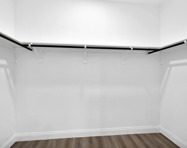 5604 Sherman Street - Photo Thumbnail 15