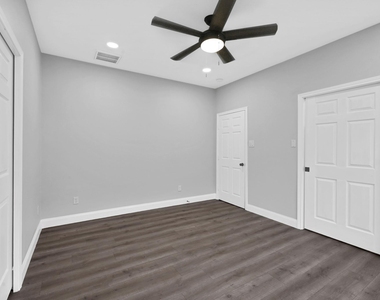 5604 Sherman Street - Photo Thumbnail 12