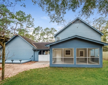 461 Stephen F Austin Drive - Photo Thumbnail 13