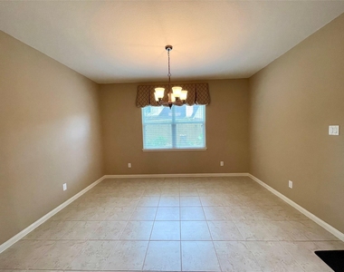 2035 Borthwick Lane - Photo Thumbnail 21