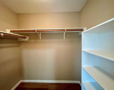 2035 Borthwick Lane - Photo Thumbnail 27