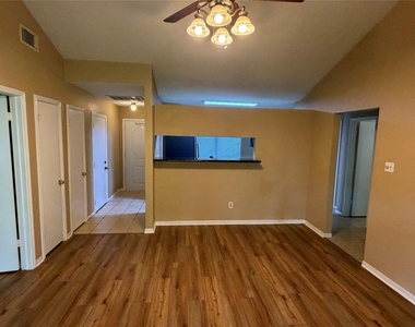 116 Lasso Street - Photo Thumbnail 9