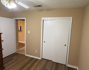 116 Lasso Street - Photo Thumbnail 21