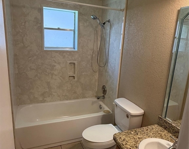 116 Lasso Street - Photo Thumbnail 17