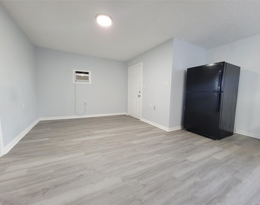 3115 Havner Lane - Photo Thumbnail 8
