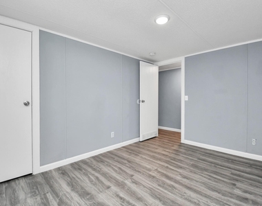 2710 Wilson Road - Photo Thumbnail 11