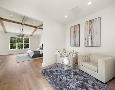 408 Pecore Street - Photo Thumbnail 16