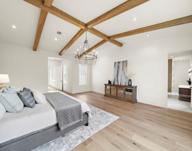 408 Pecore Street - Photo Thumbnail 18