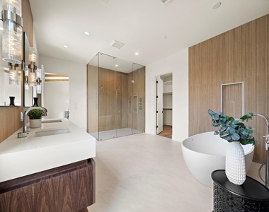 408 Pecore Street - Photo Thumbnail 20