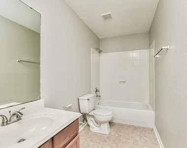 339 Remington Harbor Court - Photo Thumbnail 15