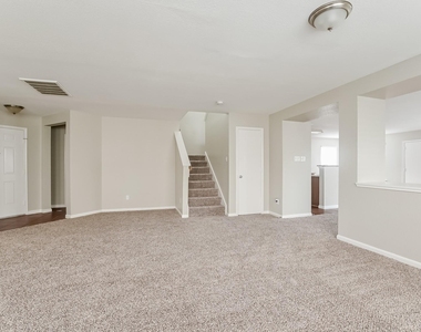 339 Remington Harbor Court - Photo Thumbnail 4