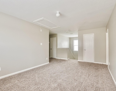 339 Remington Harbor Court - Photo Thumbnail 9